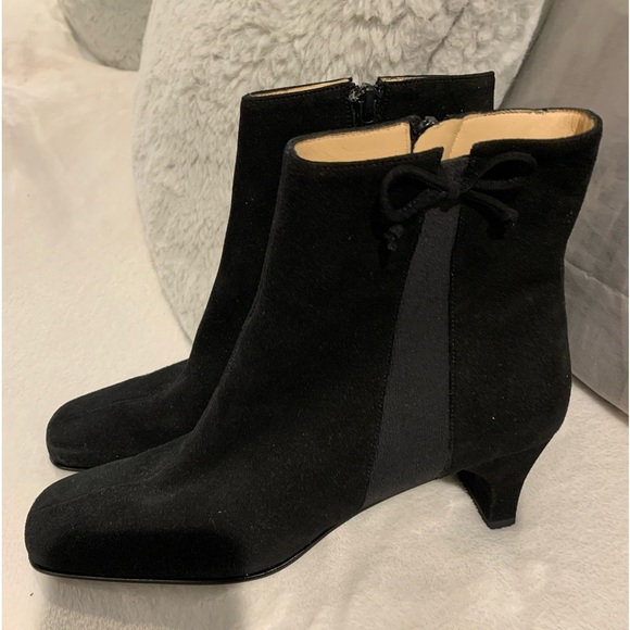 Salvatore Ferragamo Suede ankle boots size 8 B - Picture 1 of 8